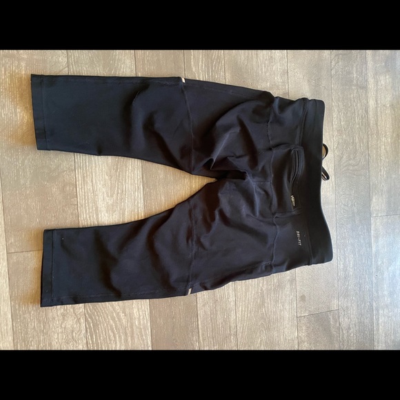 Nike leggings size M - Picture 2 of 3